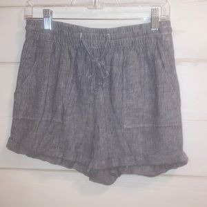 Linen shorts